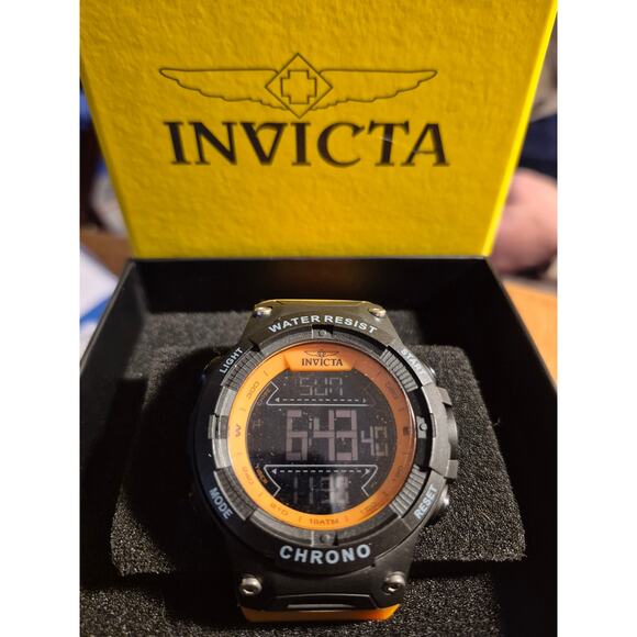Invicta Digital Alarm Racing Watch - Picture 1 of 3